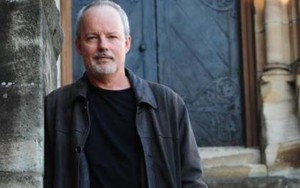 Nhà văn Australia vượt J.K Rowling, giành giải thưởng văn học hàng đầu thế giới